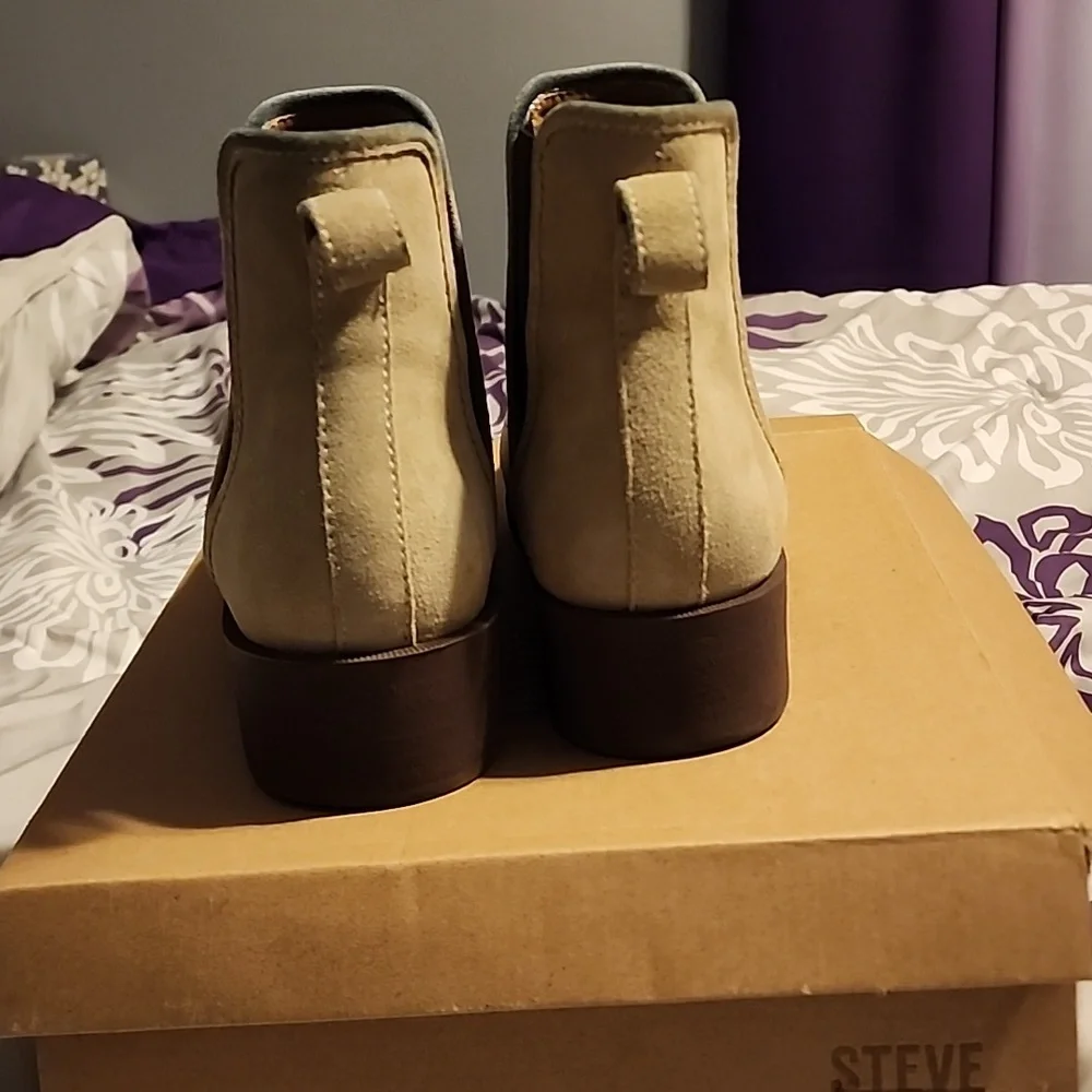Chelsea Booties - Picture 3 of 4
